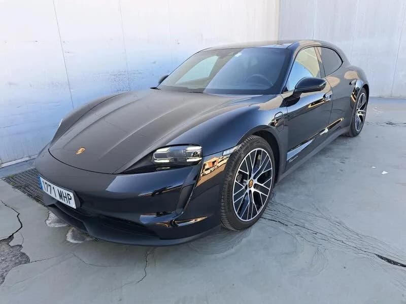 Porsche Taycan 93kWh