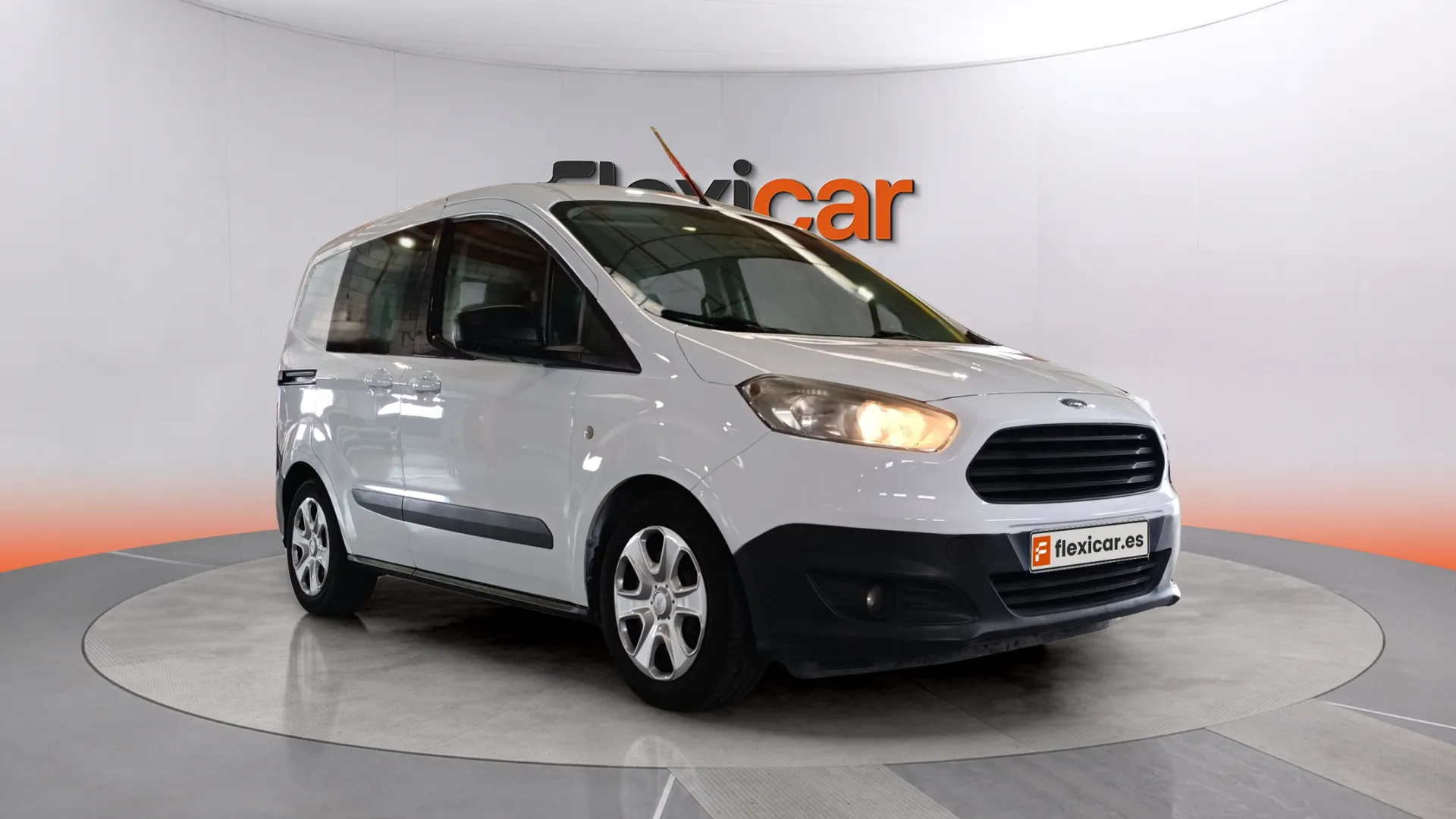 Ford Transit Courier 55 kW / 75 CV