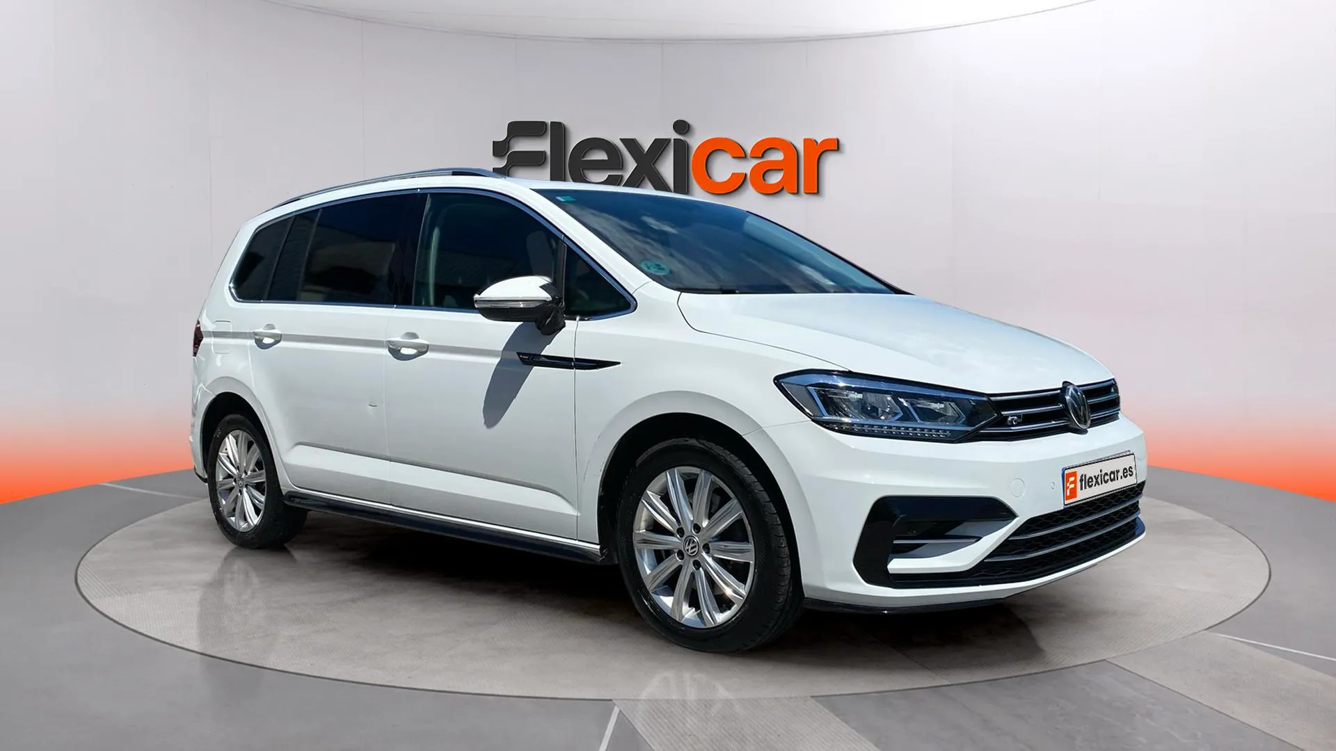 Volkswagen Touran R-LINE 1.5 TSI 110kW (150CV) - 5P (2020)
