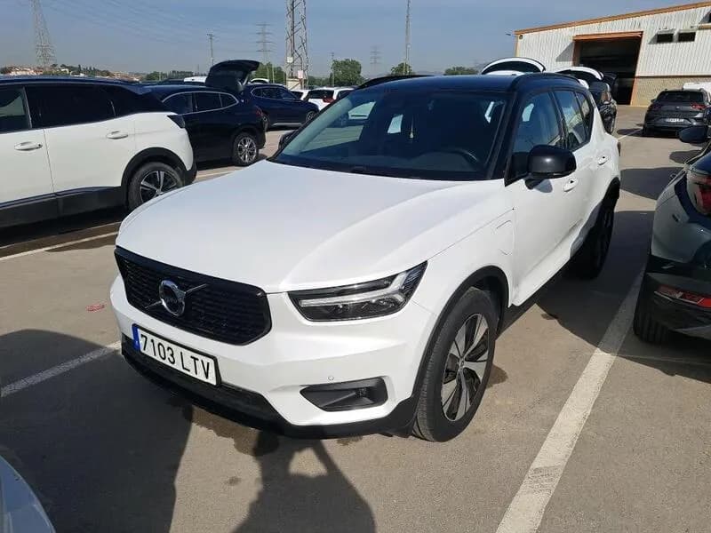 Volvo XC40 1.5 T4 Twin Recharge R-Design Exp Auto