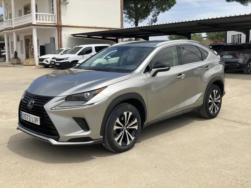 Lexus NX 2.5 300h Premium 2WD
