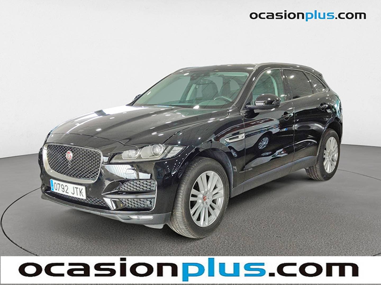 Jaguar F-Pace Jaguar F-Pace 2.0L i4D Pure RWD (180 CV) - 17900€ en Cantabria